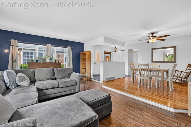 12867 Via Catherina Drive, Grand Blanc, MI 48439
