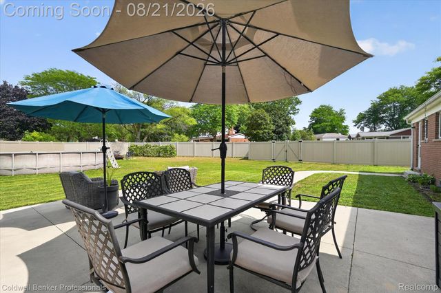 12867 Via Catherina Drive, Grand Blanc, MI 48439