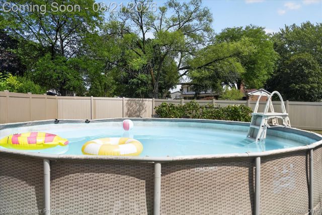12867 Via Catherina Drive, Grand Blanc, MI 48439