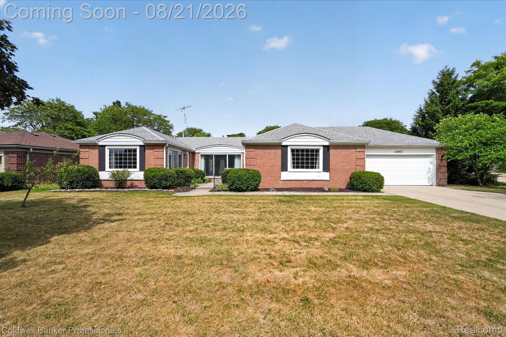 12867 Via Catherina Drive, Grand Blanc, MI 48439