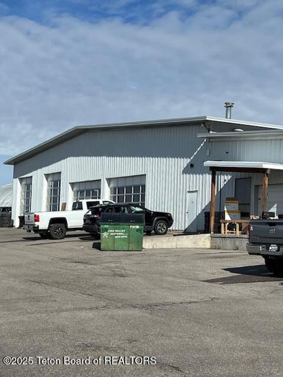 1046 S WASHINGTON Street, Afton, WY 83110 photo 5