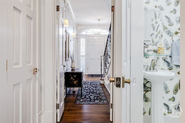 37 E 50Th Street, Savannah, GA 31405