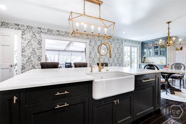 37 E 50Th Street, Savannah, GA 31405