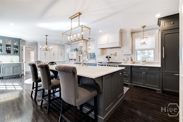 37 E 50Th Street, Savannah, GA 31405