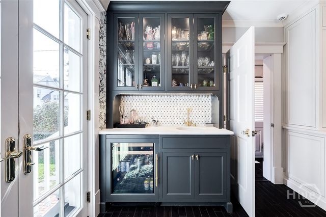 37 E 50Th Street, Savannah, GA 31405