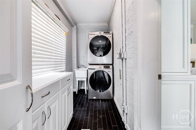 37 E 50Th Street, Savannah, GA 31405