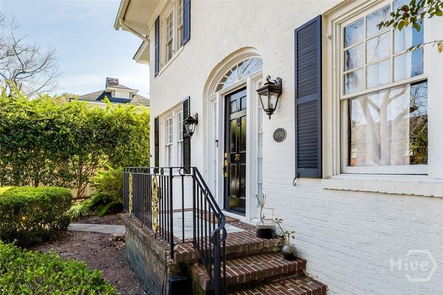 37 E 50Th Street, Savannah, GA 31405