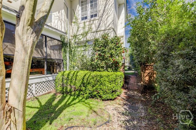 37 E 50Th Street, Savannah, GA 31405