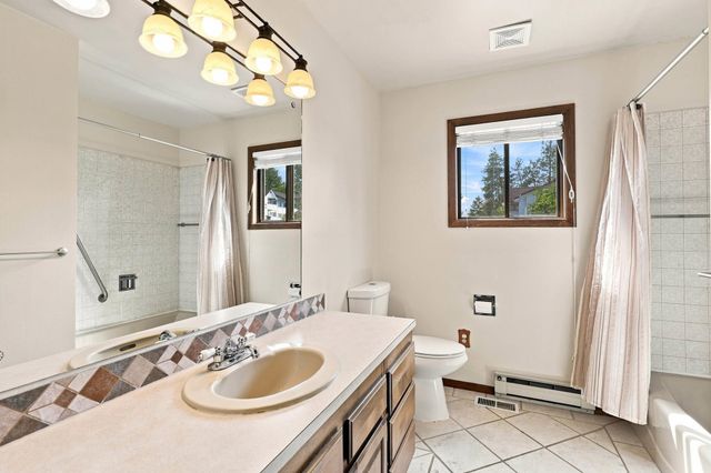 2211 N HOUK Rd, Spokane Valley, WA 99216
