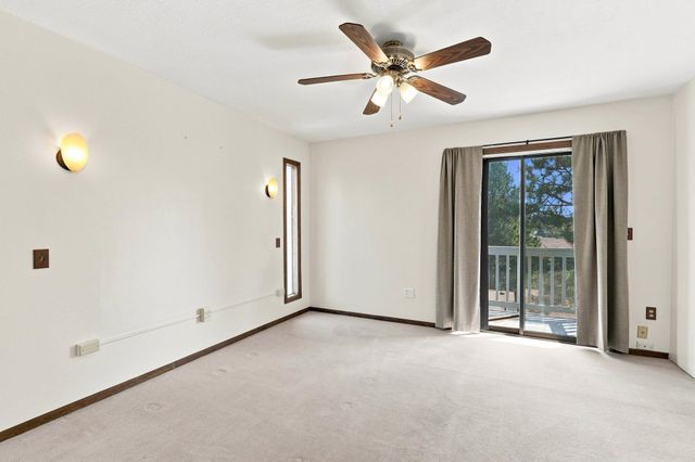 2211 N HOUK Rd, Spokane Valley, WA 99216