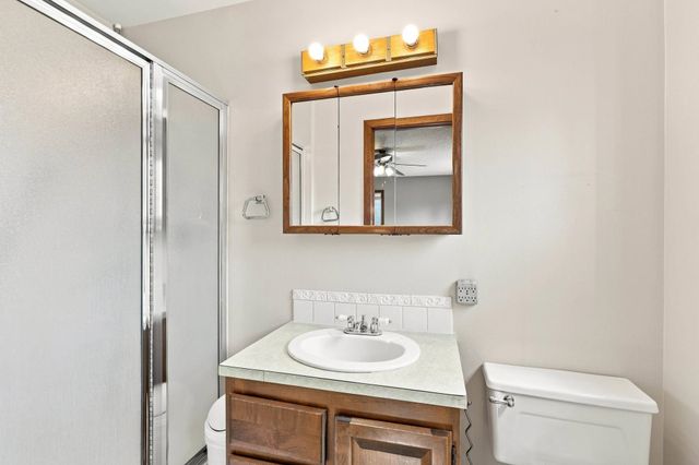 2211 N HOUK Rd, Spokane Valley, WA 99216