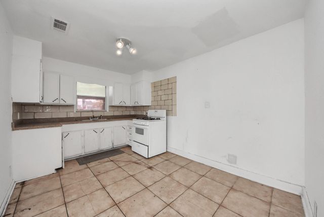 3329 Stassen Street, Houston, TX 77051