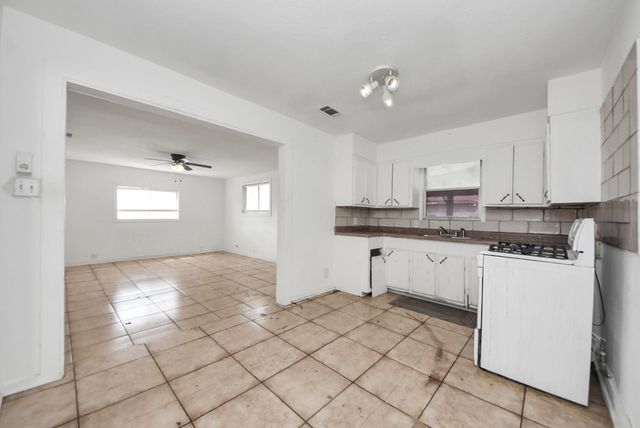 3329 Stassen Street, Houston, TX 77051