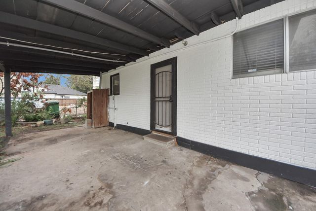 3329 Stassen Street, Houston, TX 77051