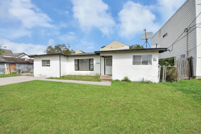 3329 Stassen Street, Houston, TX 77051