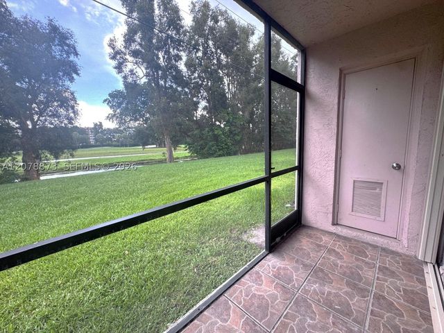 10325 NW 11th St 101, Pembroke Pines, FL 33026