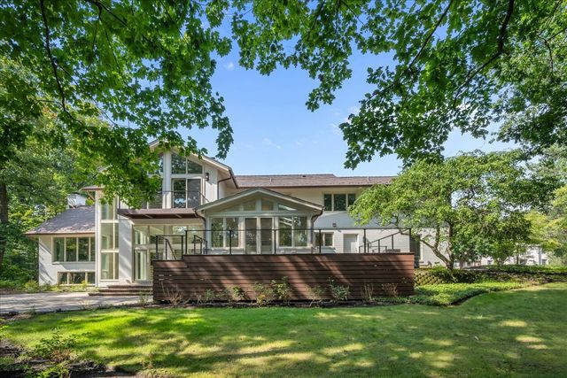 1221 Loch Lane, Lake Forest, IL 60045