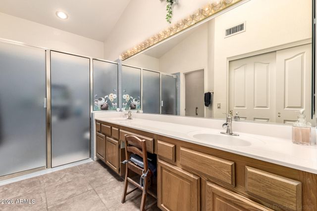 26052 S GLENBURN Drive, Sun Lakes, AZ 85248