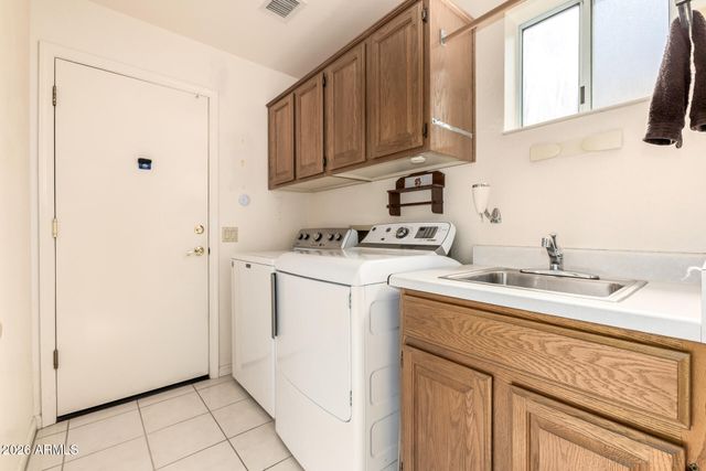 26052 S GLENBURN Drive, Sun Lakes, AZ 85248