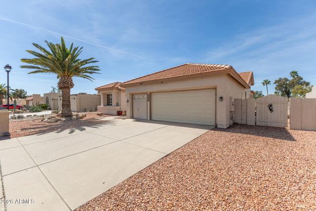 26052 S GLENBURN Drive, Sun Lakes, AZ 85248