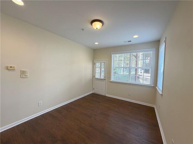 4680 Creekside Villas SE Way, Smyrna, GA 30082