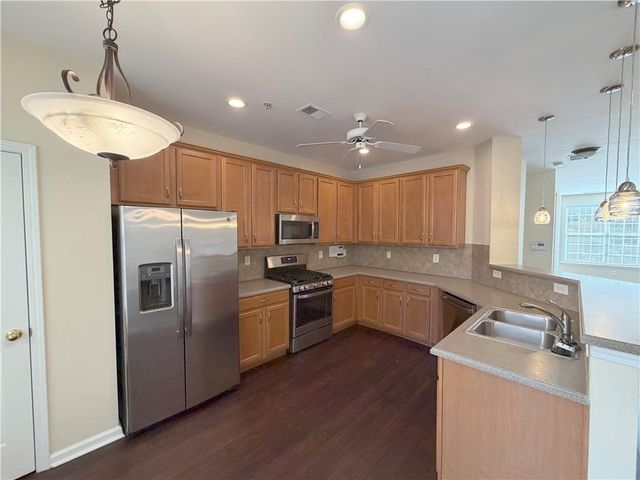 4680 Creekside Villas SE Way, Smyrna, GA 30082