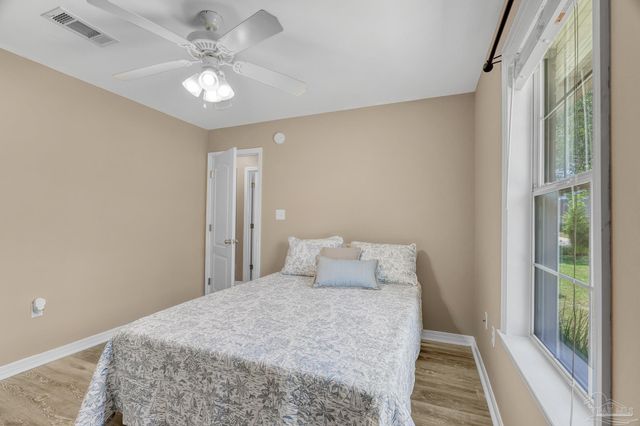 4214 N Cambridge Way, Pace, FL 32571