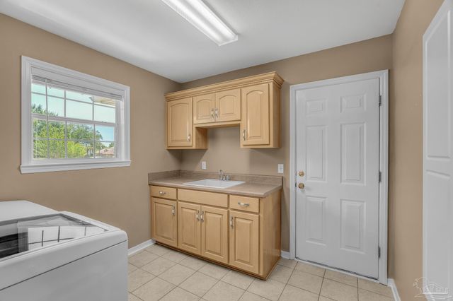 4214 N Cambridge Way, Pace, FL 32571