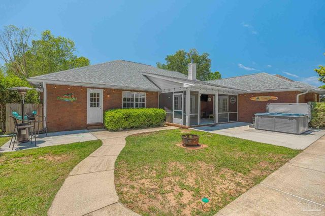 4214 N Cambridge Way, Pace, FL 32571