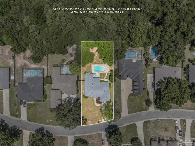 4214 N Cambridge Way, Pace, FL 32571
