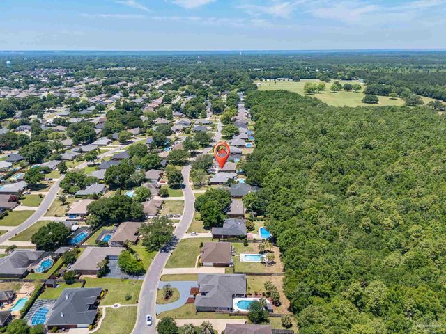 4214 N Cambridge Way, Pace, FL 32571