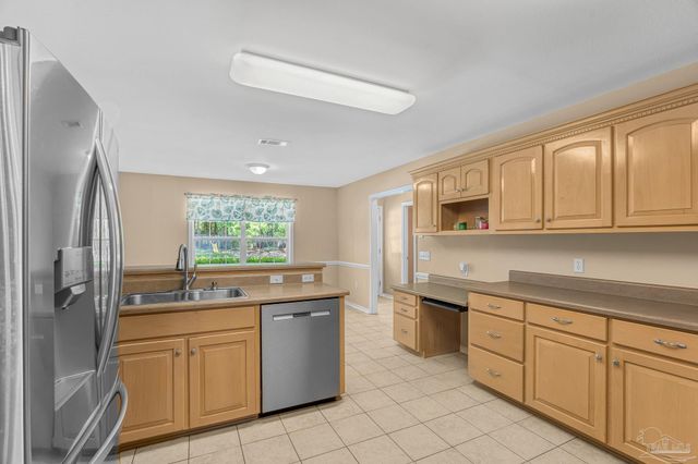 4214 N Cambridge Way, Pace, FL 32571