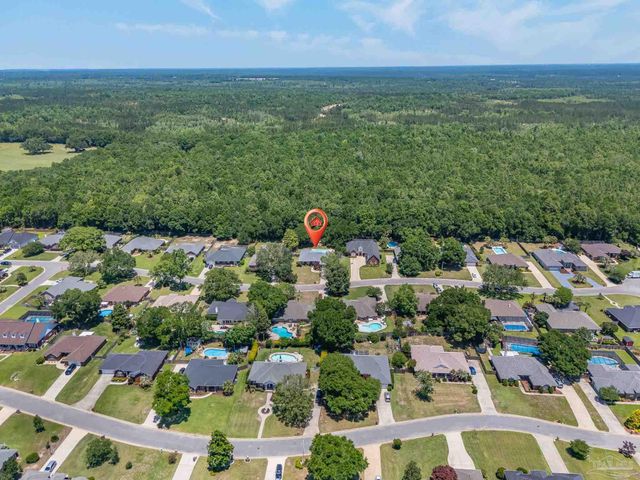 4214 N Cambridge Way, Pace, FL 32571