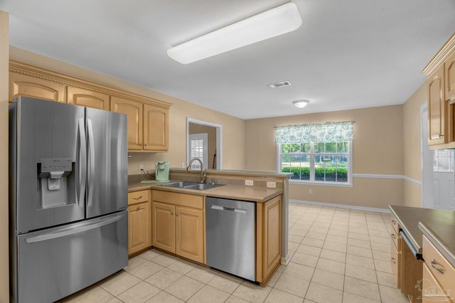 4214 N Cambridge Way, Pace, FL 32571