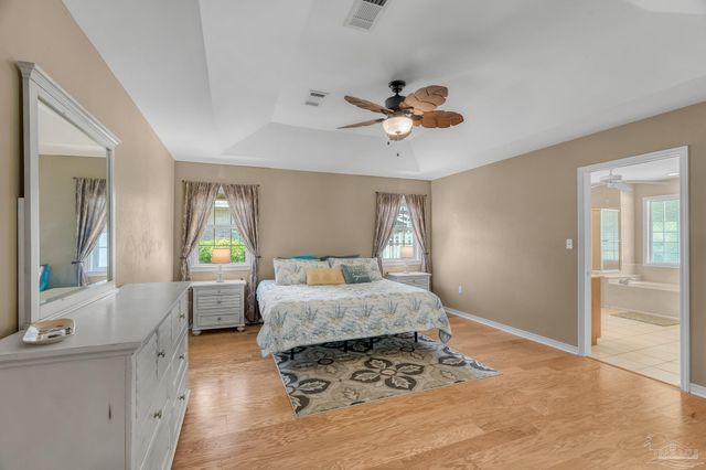 4214 N Cambridge Way, Pace, FL 32571