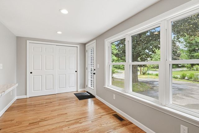 208 N Elm St, Northampton, MA 01060