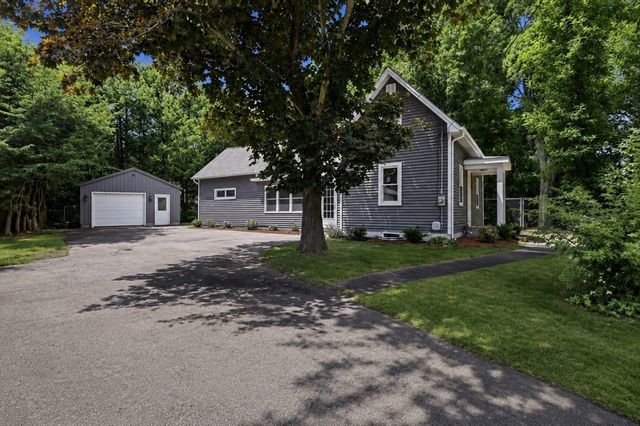 208 N Elm St, Northampton, MA 01060