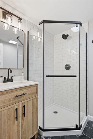 208 N Elm St, Northampton, MA 01060