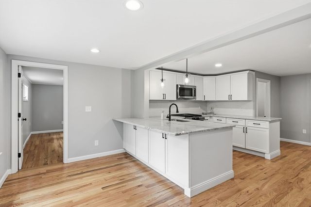 208 N Elm St, Northampton, MA 01060