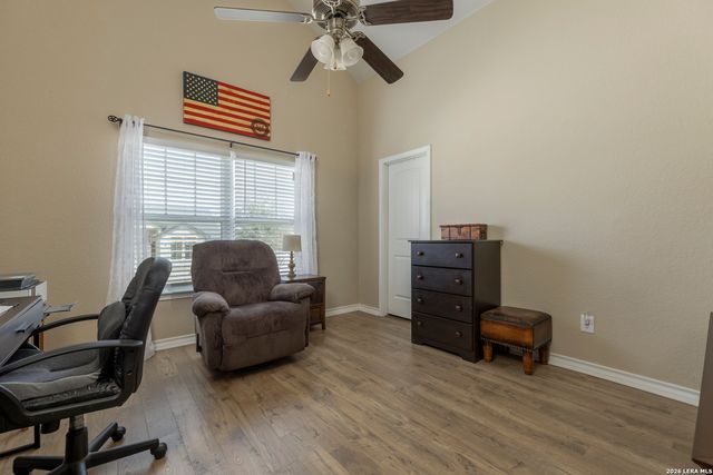 133 Grand View, Floresville, TX 78114