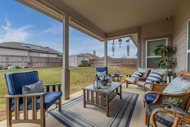 133 Grand View, Floresville, TX 78114