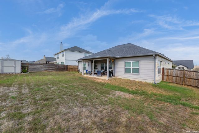 133 Grand View, Floresville, TX 78114