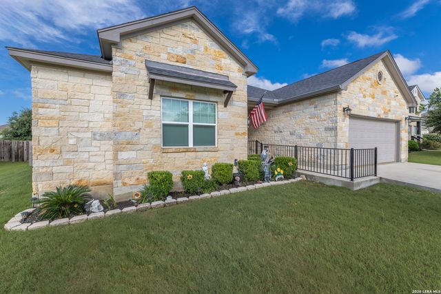 133 Grand View, Floresville, TX 78114