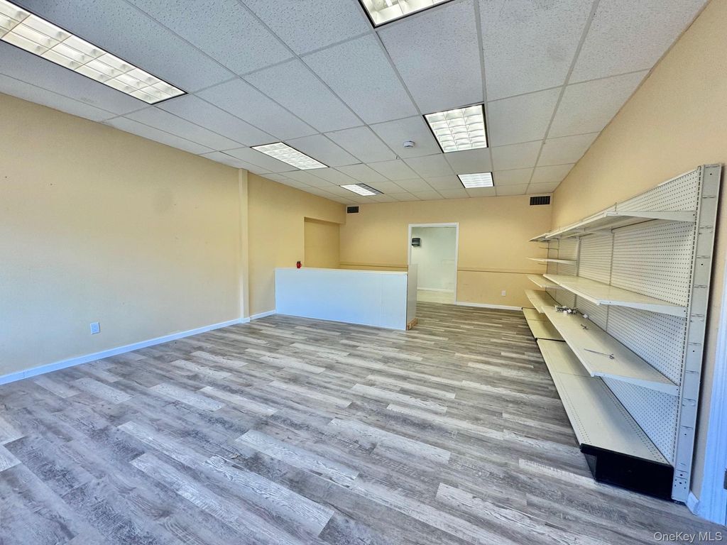 601-603 W Montauk Highway, Lindenhurst, NY 11757 — photo 5
