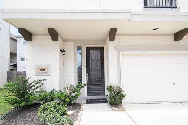 2011 Royal Landing Drive, Houston, TX 77045