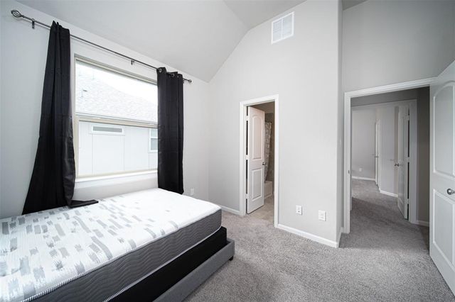 2011 Royal Landing Drive, Houston, TX 77045