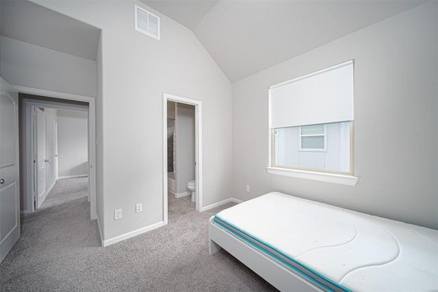 2011 Royal Landing Drive, Houston, TX 77045