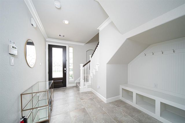 2011 Royal Landing Drive, Houston, TX 77045