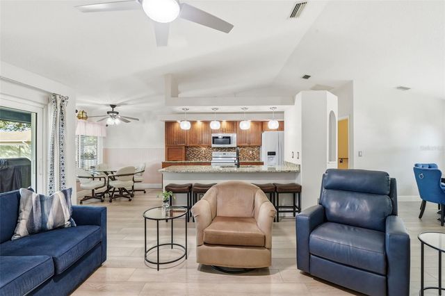 6211 65TH PLACE E, Palmetto, FL 34221