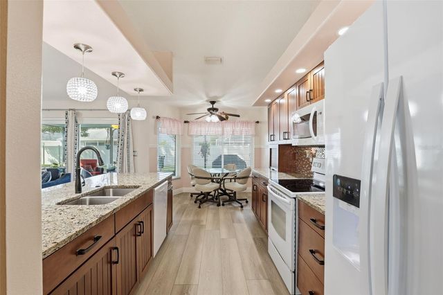 6211 65TH PLACE E, Palmetto, FL 34221